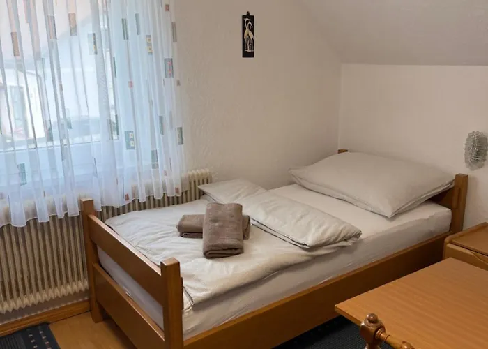 Homestay szállás Gemuetliches Vierbettzimmer Mit Bad Und Kueche Grossing