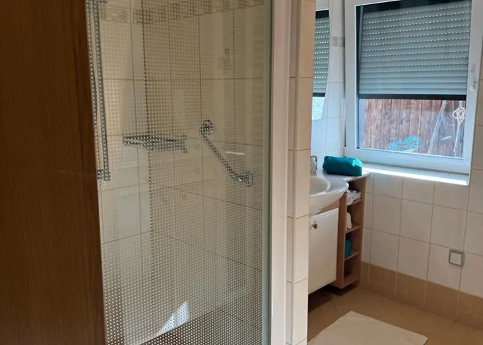 Gemuetliches Vierbettzimmer Mit Bad Und Kueche