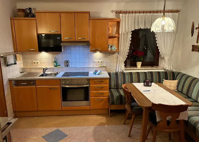 Gemuetliches Vierbettzimmer Mit Bad Und Kueche *